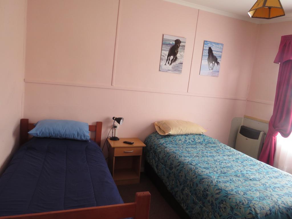 פואנטה ארנס Hostal Dona Irma מראה חיצוני תמונה